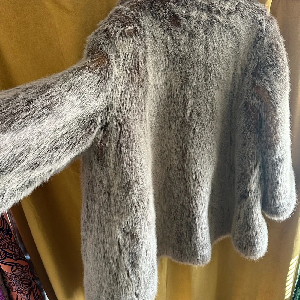 Dennis basso fur coat - Picture 3 of 5